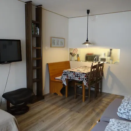 Apartment Parkweg 9-402 Appartement-Fewo 2-Bettwohnung By Interhome *